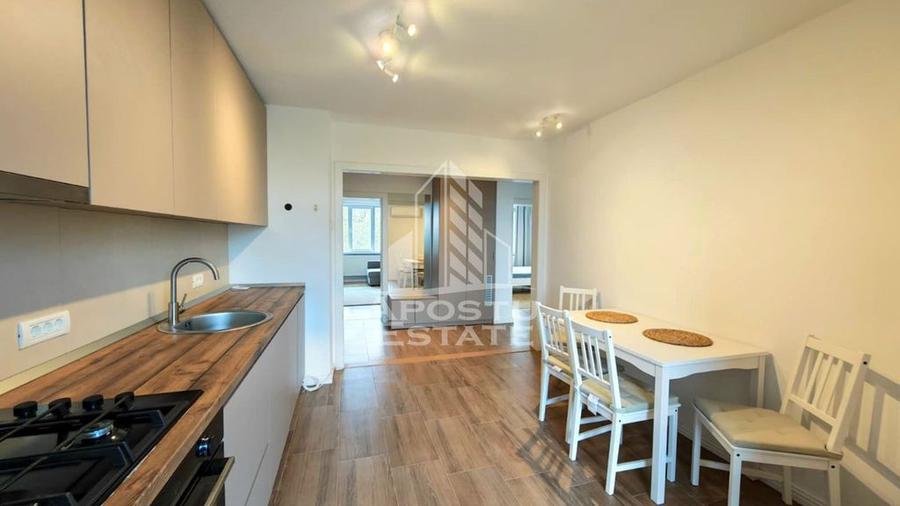 Apartament cu 3 camere decomandat în Tipografilor