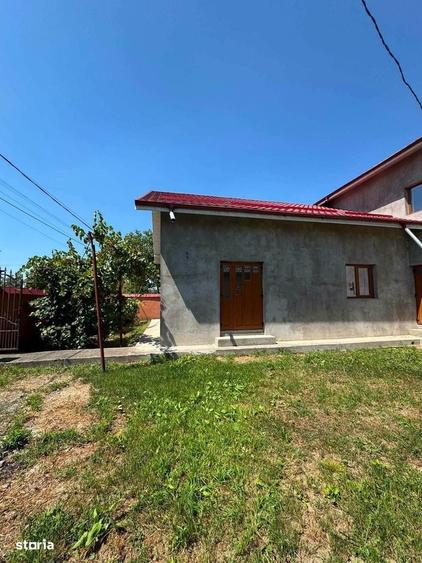 Casă cu 4 camere în Central