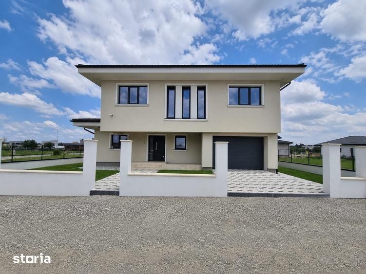 Casă cu 7 camere cu Teren 560 Mp în Tărtășești