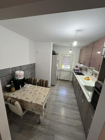 Apartament cu 4 camere în Bartolomeu