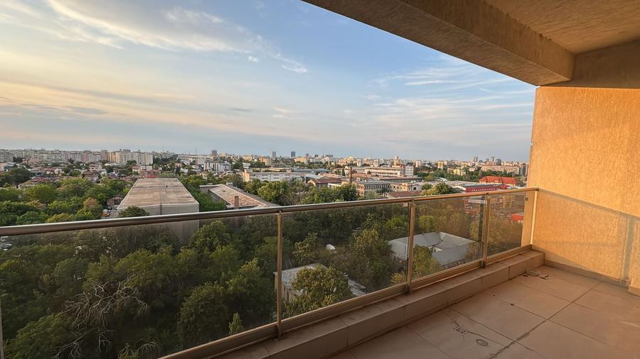 Apartament cu 4 camere decomandat în Grozăvești