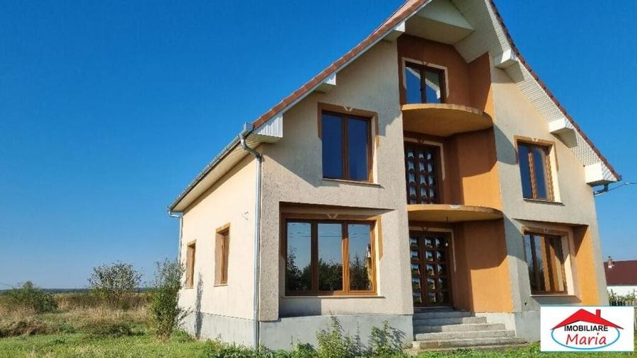 Casă cu 5 camere cu Teren 2220 Mp în Cionchești