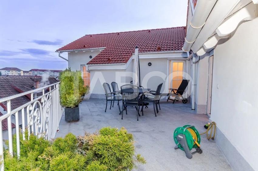 Apartament cu 4 camere decomandat, mobilat în Calea Dumbrăvii