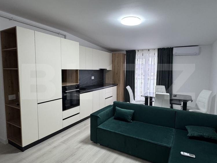 Apartament cu 2 camere semidecomandat, mobilat în Centura