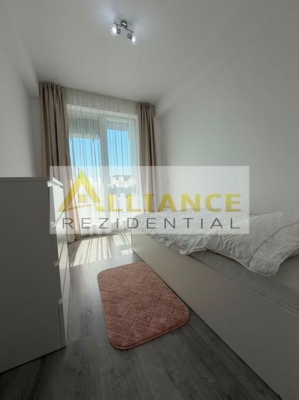 Apartament cu 3 camere decomandat, mobilat în Exterior Nord