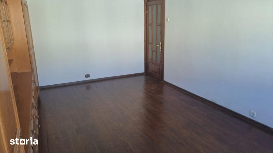 Apartament cu 3 camere în Gării
