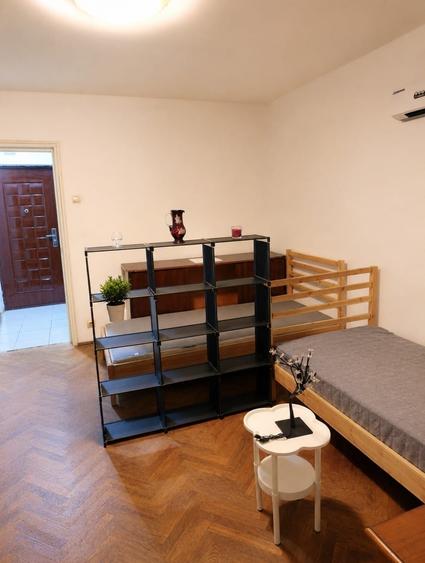 Garsonieră decomandată în Drumul Taberei