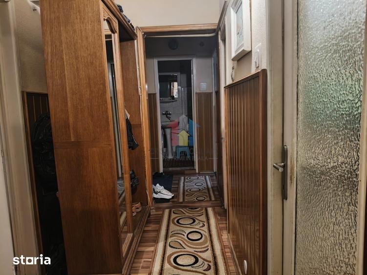 Apartament cu 4 camere în Buzaului