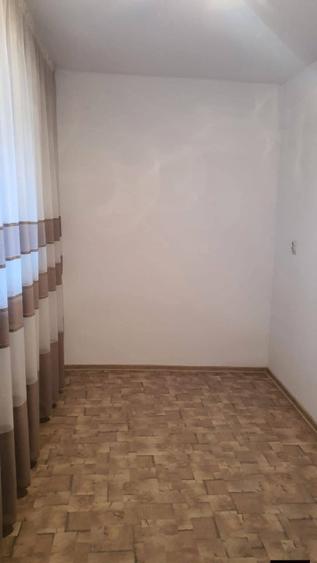 Casă individuală cu 2 camere cu Teren 1100 Mp în Brodoc