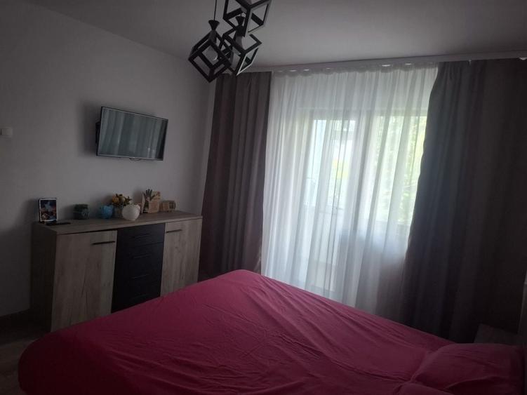 Apartament cu 2 camere decomandat în Radu Negru