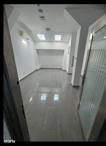 Casă cu Teren 380 Mp în Băneasa