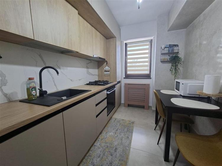 Apartament cu 2 camere decomandat, mobilat în Galata