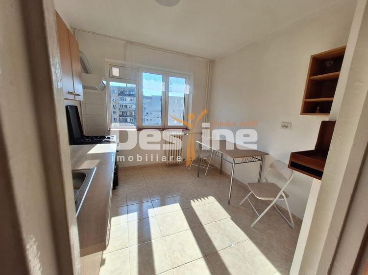 Apartament cu 3 camere decomandat, mobilat în Dristor
