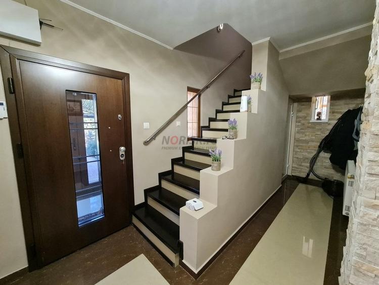 Casă individuală cu 6 camere cu Piscina în Domnești