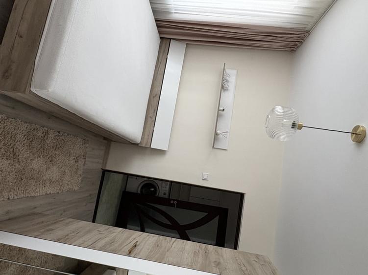 Apartament cu 2 camere semidecomandat în Iași