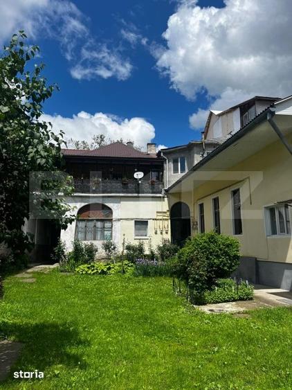 Apartament cu 5 camere în Independenței