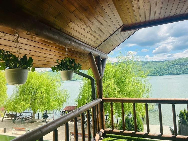 Casă cu Teren 70 Mp în Hunedoara Timișană