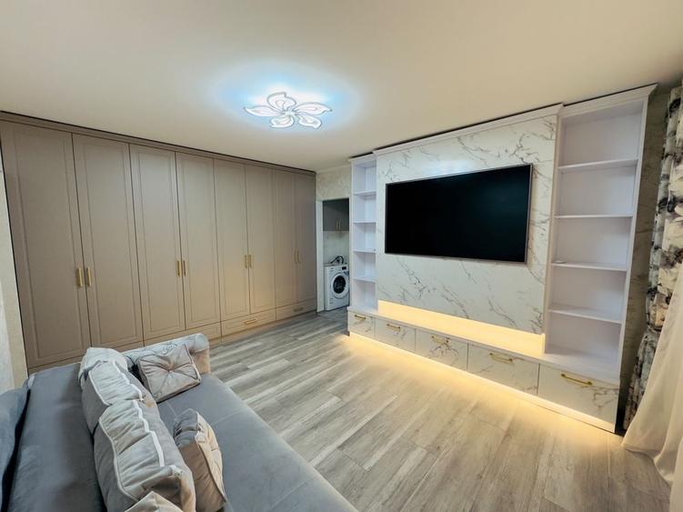 Apartament cu 3 camere decomandat în Păcurari