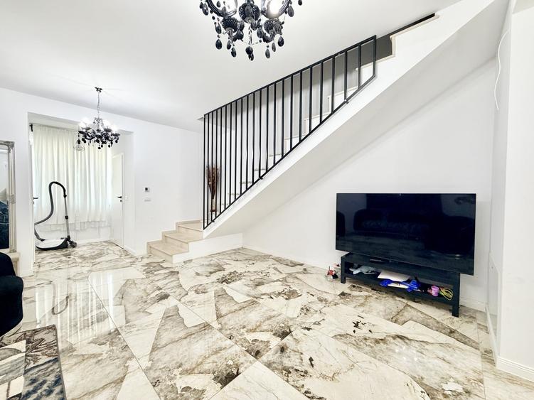 Duplex cu 4 camere cu Teren 274 Mp în Bucovăț (Remetea Mare)