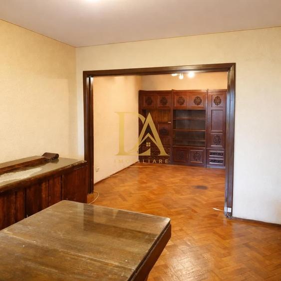Apartament cu 2 camere semidecomandat în Sala Palatului