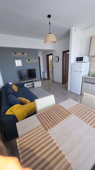 Apartament cu 2 camere semidecomandat în Mamaia
