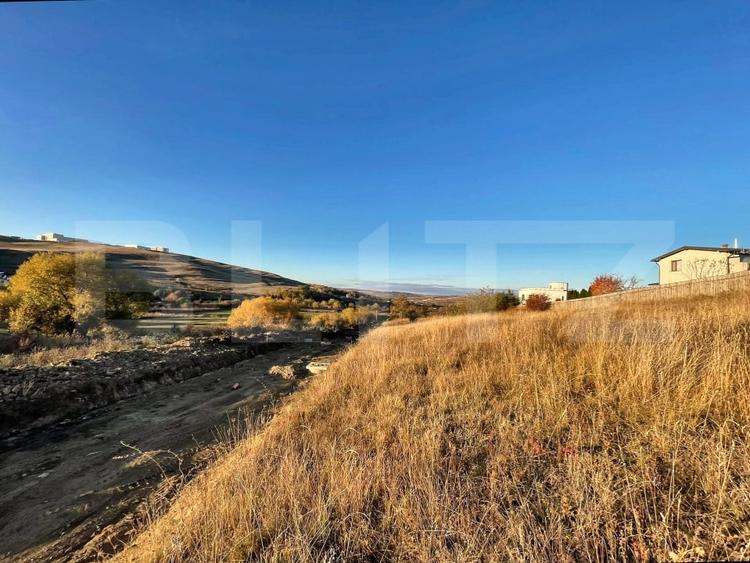 Teren Construcții intravilan de 800 mp, în Borhanci