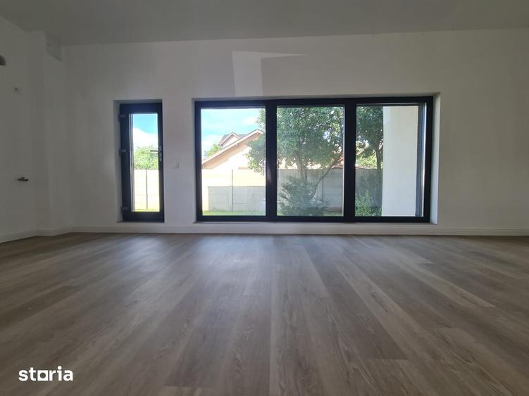 Casă cu 4 camere cu Teren 282 Mp în Corbeanca