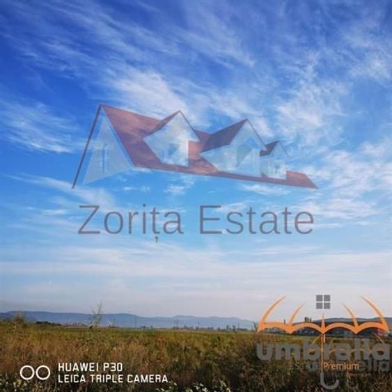 Teren agricol intravilan de 23600 mp, în Nord-Vest