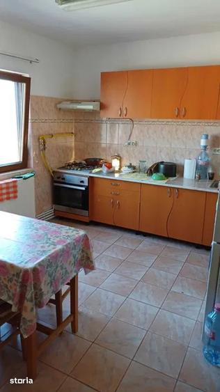 Casă cu 3 camere cu Teren 875 Mp în Lumina