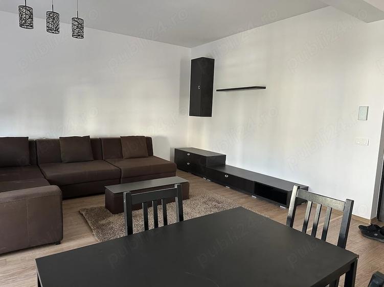 Apartament cu 2 camere semidecomandat în Dumbrăvița