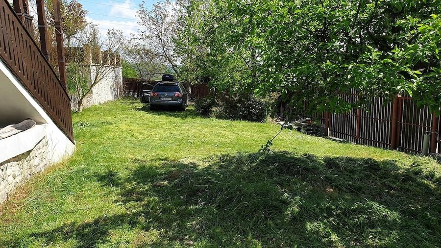 Casă cu 2 camere cu Teren 1008 Mp în Bujoreni