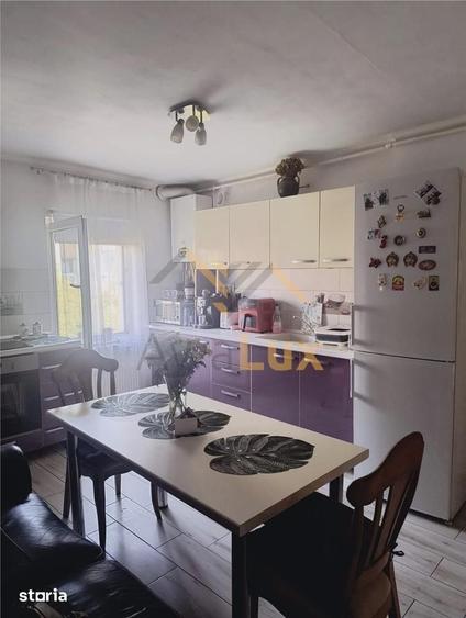 Apartament cu 3 camere semidecomandat în Gării — fotografia 1