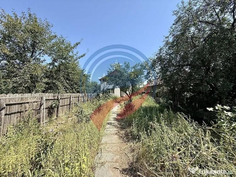Casă cu 4 camere cu Teren 680 Mp în Central
