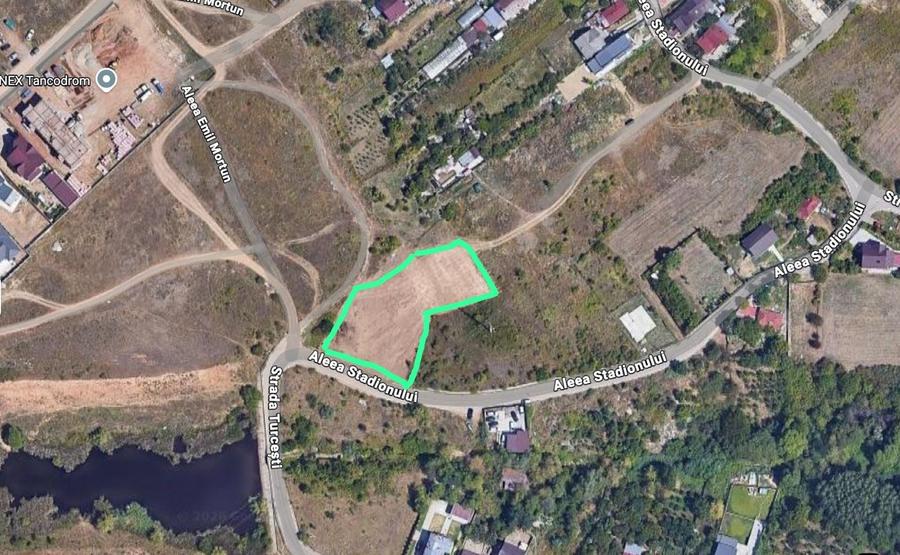 Teren Construcții intravilan de 2272 mp, în Trivale