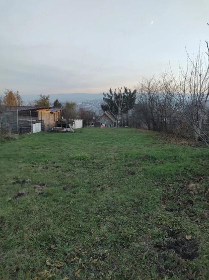Teren de 860 mp, în Dâmbul Rotund
