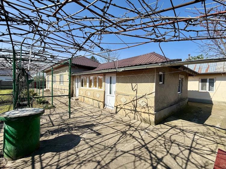 Casă cu 5 camere cu Teren 1613 Mp în Dor Mărunt