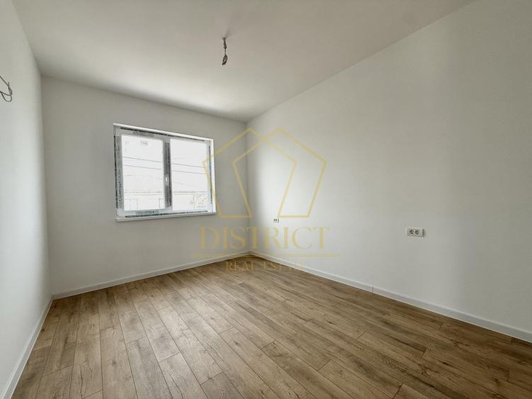 Duplex cu 4 camere cu Canalizare în Moșnița Veche