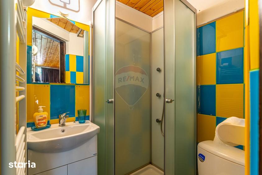 Casă cu 6 camere cu Teren 500 Mp în Central