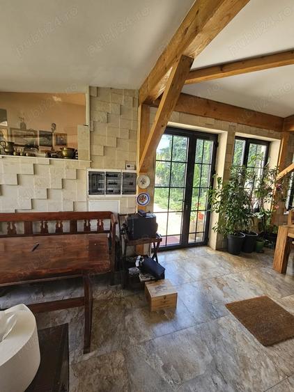 Casă cu 6 camere în Gheorgheni