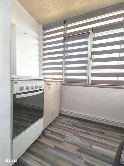 Apartament cu 2 camere decomandat în Calea București