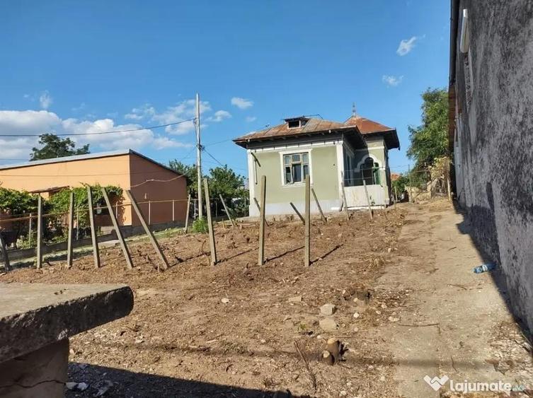 TEREN pentru CLINICA- GRADINITA - 1