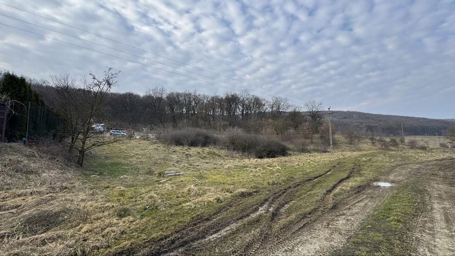 Teren de 600 mp, în Corunca