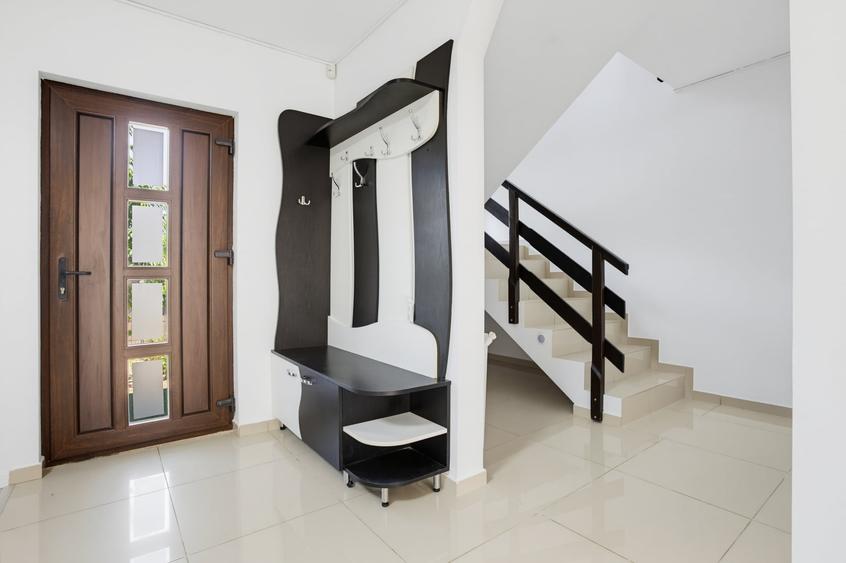 Casă individuală cu 4 camere cu Canalizare în Horpaz