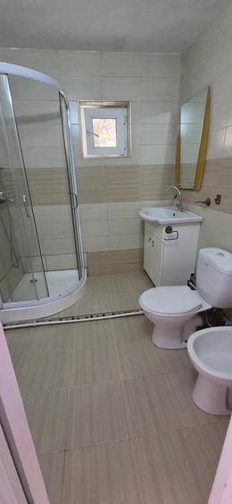 Apartament cu 3 camere decomandat în Țiglina 3