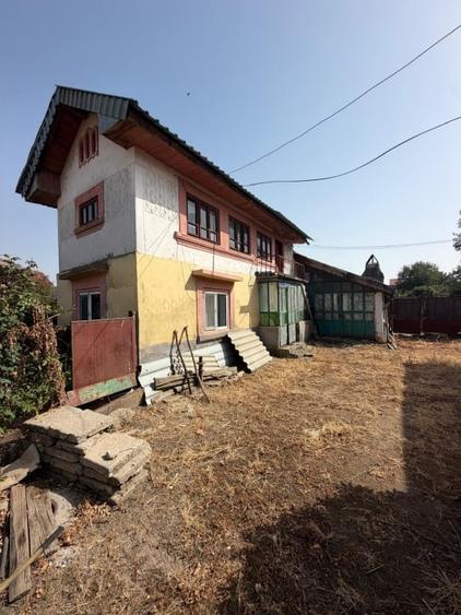 Casă individuală cu 3 camere cu Canalizare în Secui