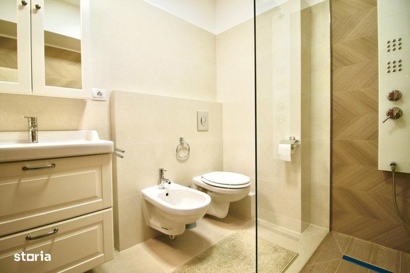 Apartament cu 3 camere, mobilat în Centrul Istoric