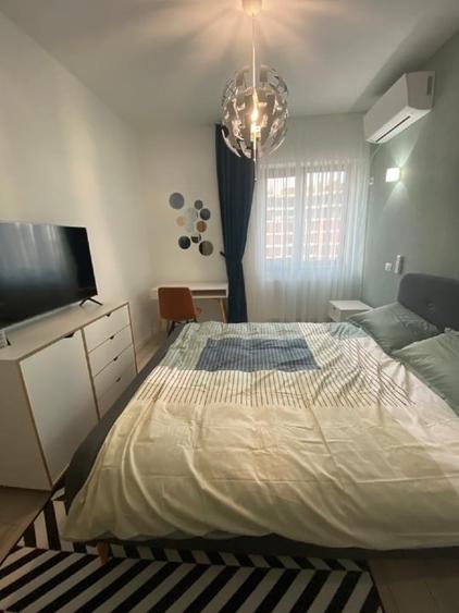 Apartament cu 2 camere decomandat, mobilat în Politehnica
