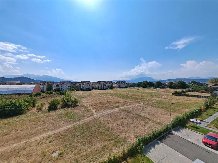 Apartament cu 2 camere decomandat, mobilat în Periferie