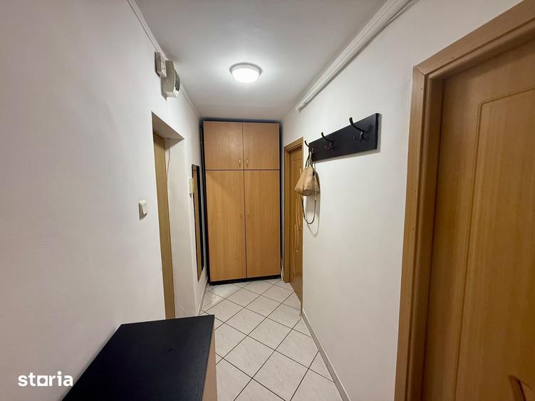 Garsonieră decomandată în Valea Cetății
