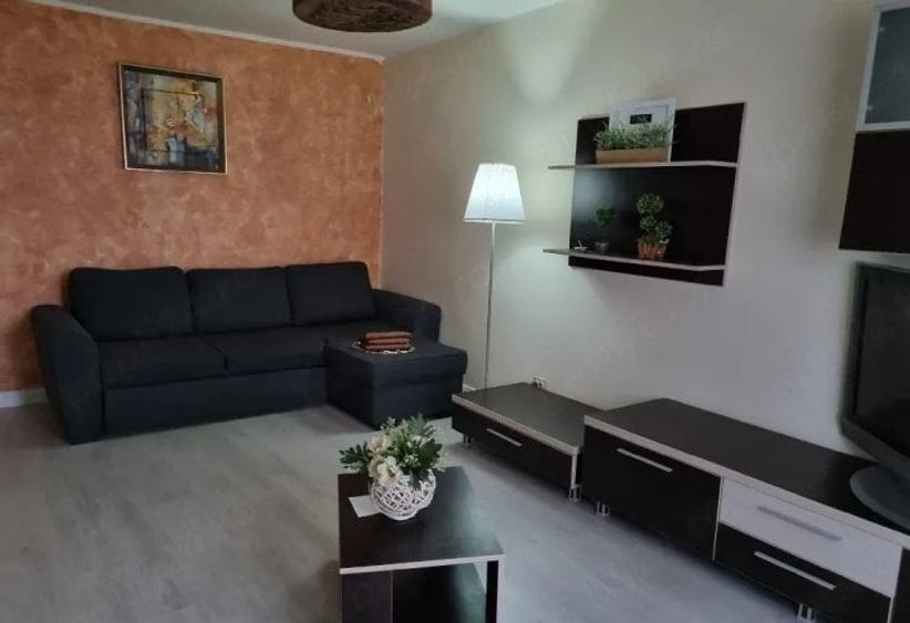 Garsonieră decomandată în Basarabia